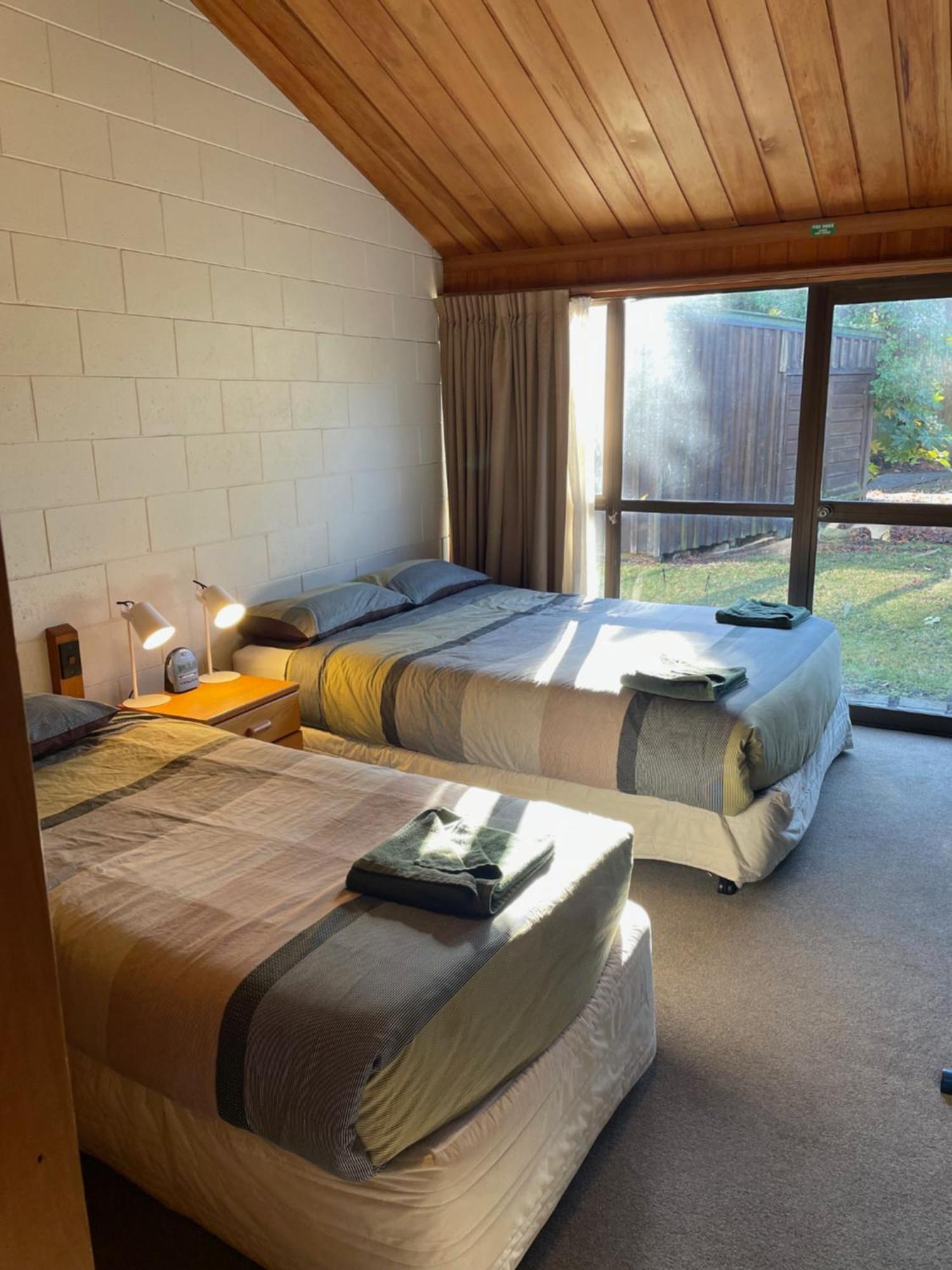 Cedar Chalets And Barkers Lodge Methven Εξωτερικό φωτογραφία