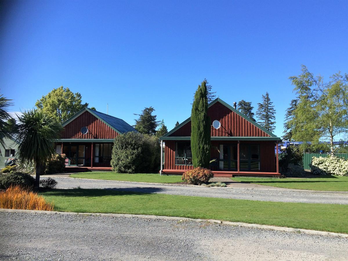 Cedar Chalets And Barkers Lodge Methven Εξωτερικό φωτογραφία