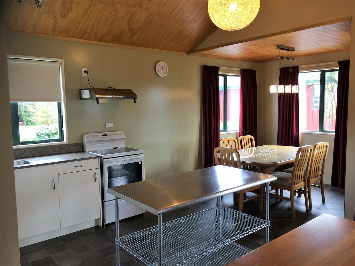 Cedar Chalets And Barkers Lodge Methven Εξωτερικό φωτογραφία